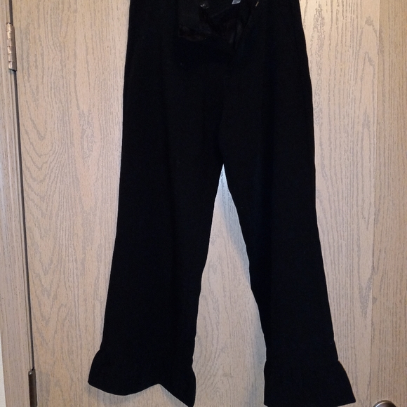 Capri slacks - Picture 2 of 2